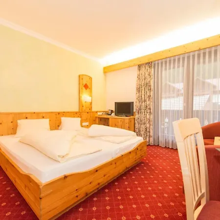 Lacus Am Hotel Weissensee