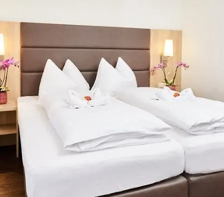 Lacus Am Hotell