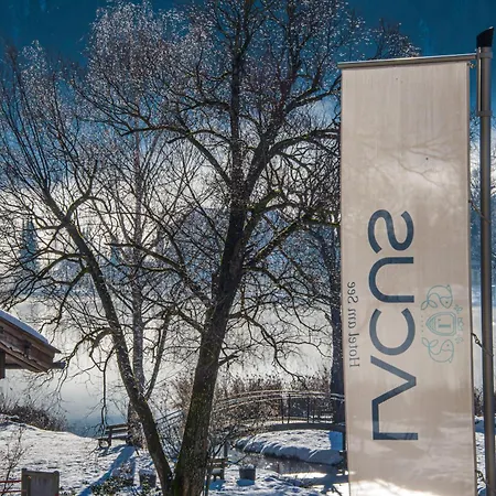 Lacus Am Hotel Weissensee