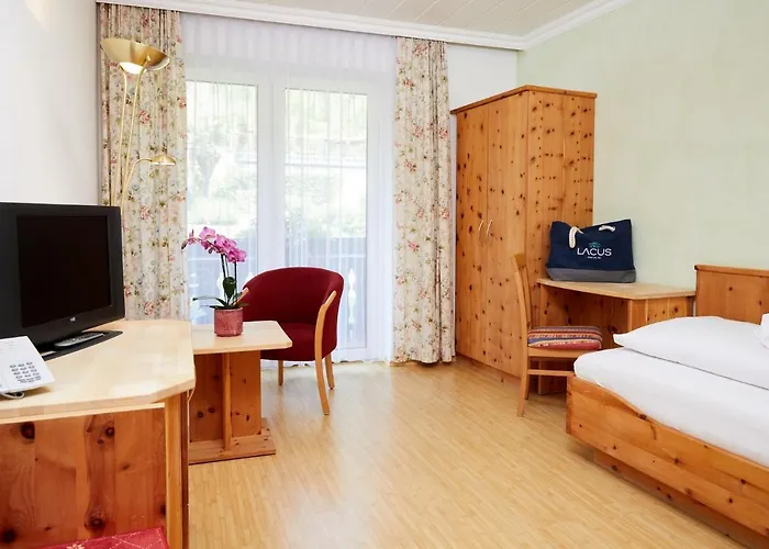 Lacus Am Hotel Weissensee