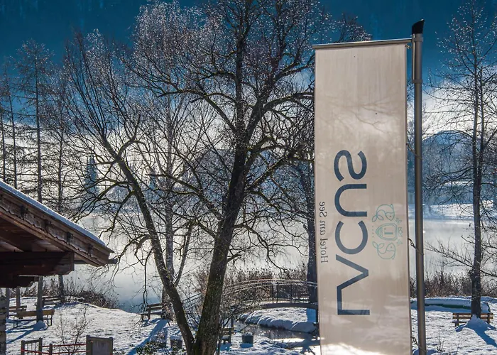 Lacus Am Hotel Weissensee